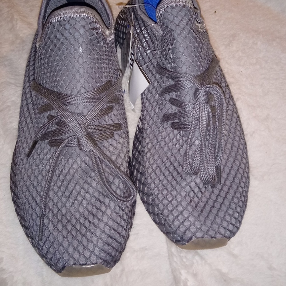 Adidas. 10.5